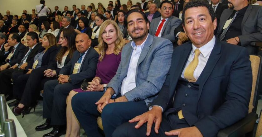 Alcalde de Reynosa asistió al Primer Informe del Gobernador