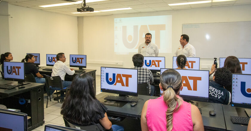 Rector de la UAT entregó equipamiento en la Facultad de Derecho