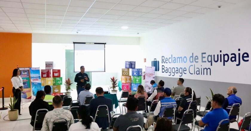 Impartió COMAPA conferencia sobre el cuidado del agua en el Aeropuerto de Reynosa