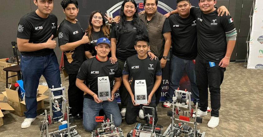 Destacan estudiantes tamaulipecos en Torneo Internacional de Robótica