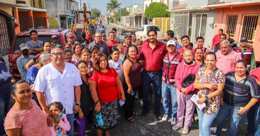 Supervisó Alcalde Carlos Peña Ortiz pavimentación de 5.5 MP en la colonia Oasis