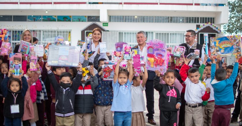 Recibió DIF Reynosa donación de juguetes de parte de PEMEX