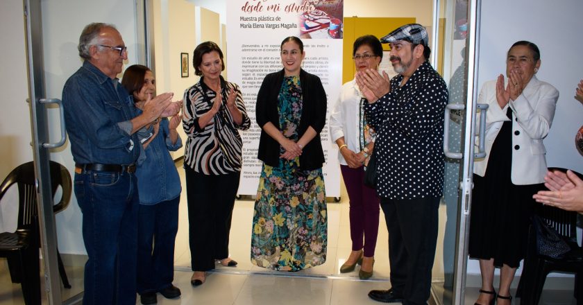 Realza Alcalde Carlos Peña Ortiz el arte y la cultura con exposición pictórica