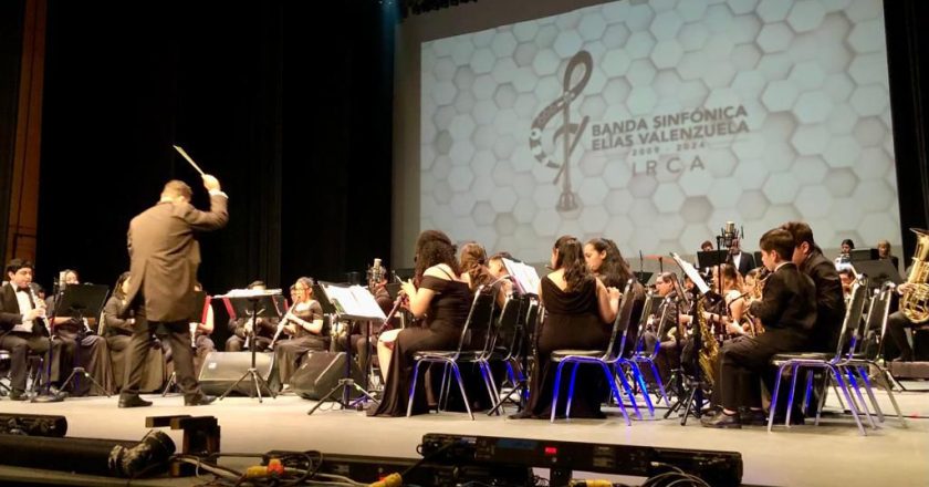 Celebra IRCA quince años de la Banda Sinfónica Juvenil